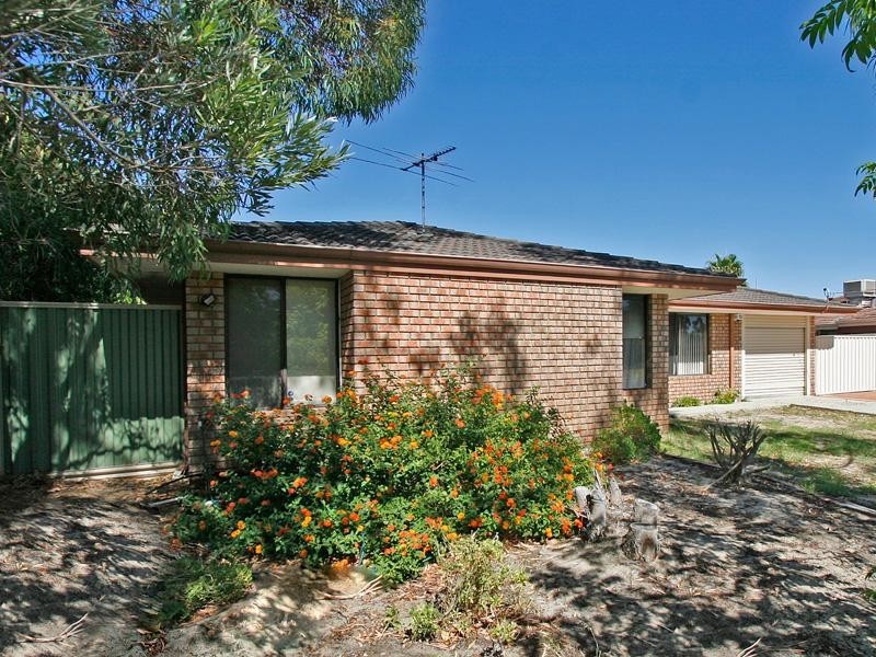 39 Wilkinson Street, Gosnells WA 6110