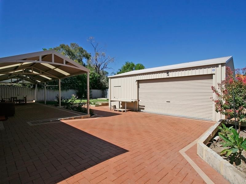 39 Wilkinson Street, Gosnells WA 6110