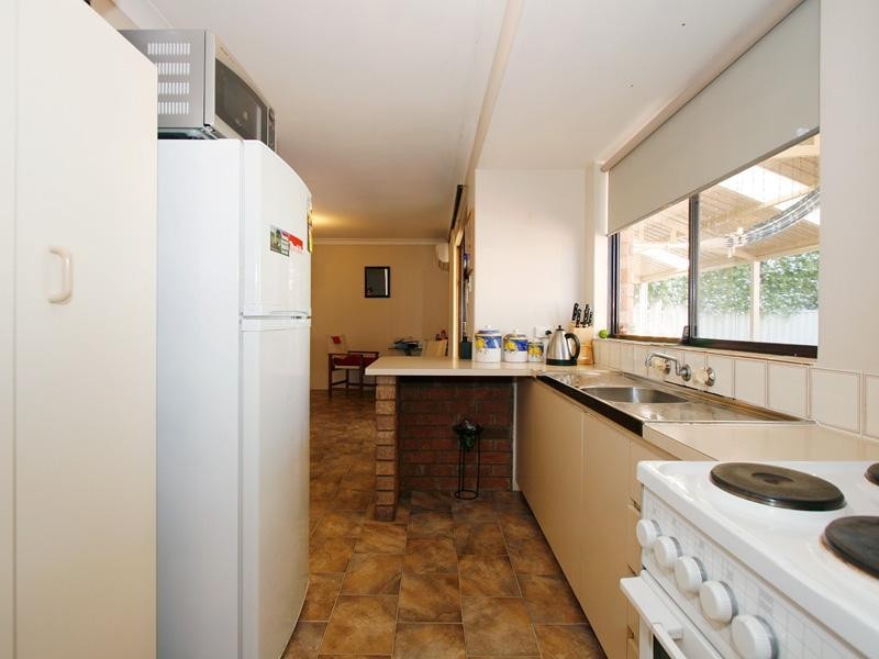 39 Wilkinson Street, Gosnells WA 6110