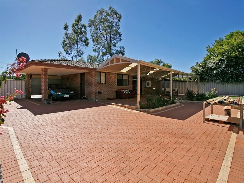 39 Wilkinson Street, Gosnells WA 6110