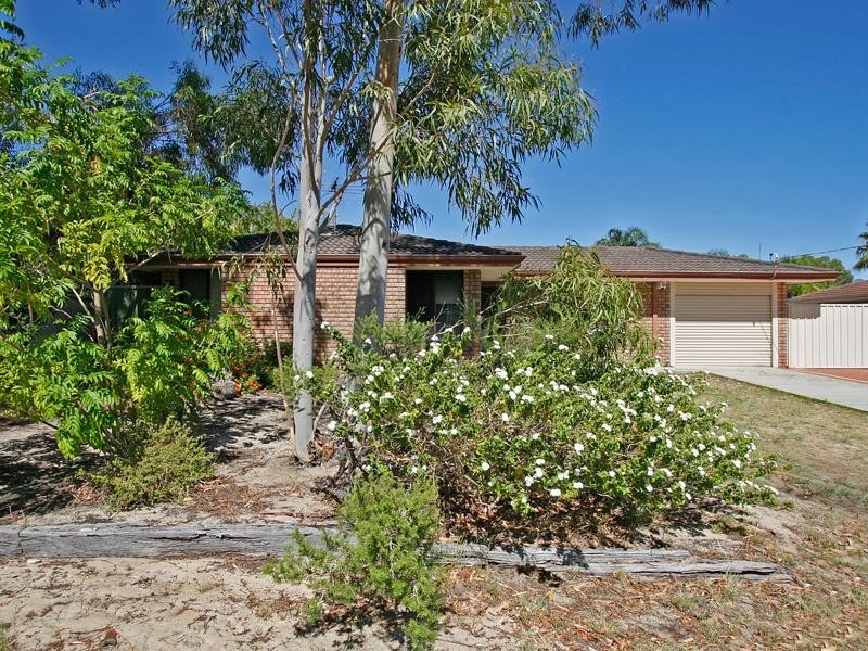 39 Wilkinson Street, Gosnells WA 6110