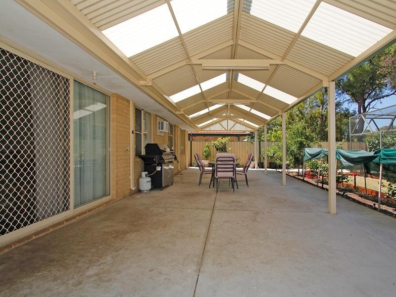 40 Leatherwood Way, Huntingdale WA 6110