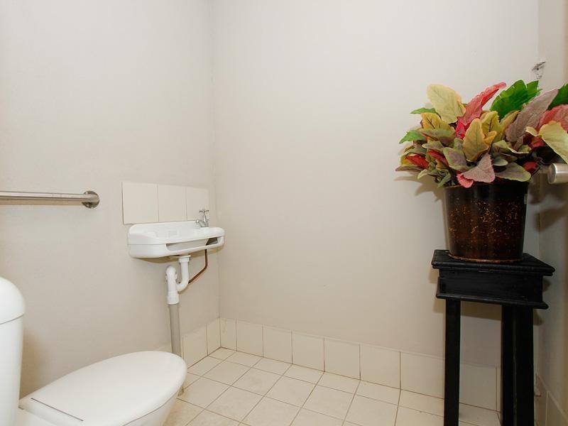 2/9 Capel Court, Bentley WA 6102