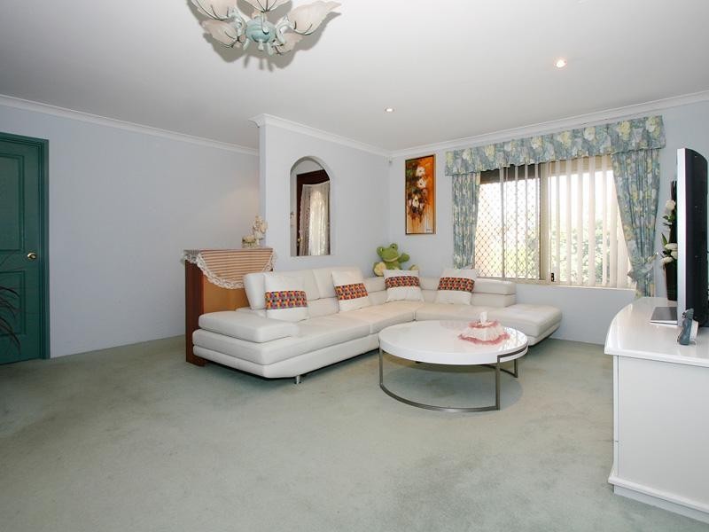 17 The Haven, Canning Vale WA 6155