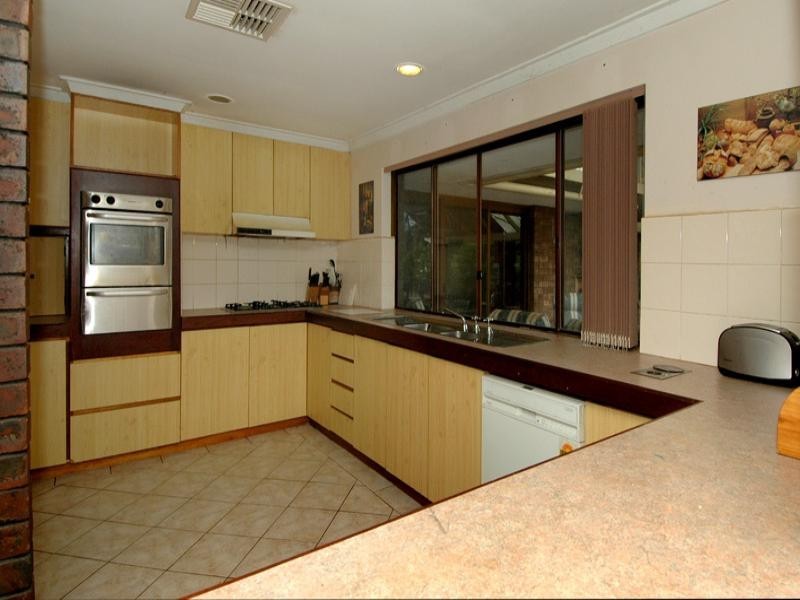 143 Hilbert Road, Brookdale WA 6112