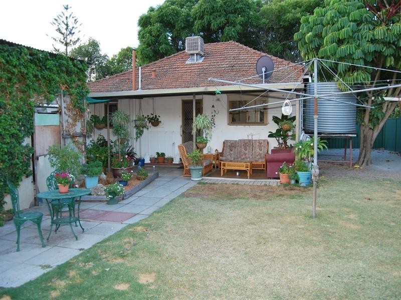 23 Terence Street, Gosnells WA 6110