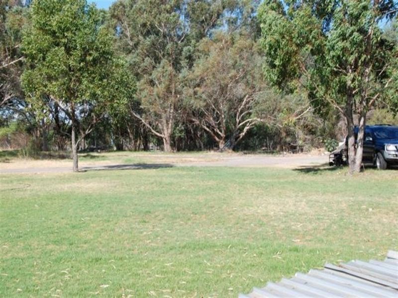 7 Balannup Road, Harrisdale WA 6112