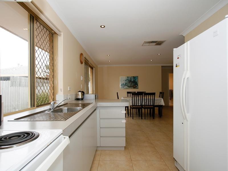 9/30 Westfield Street, Maddington WA 6109