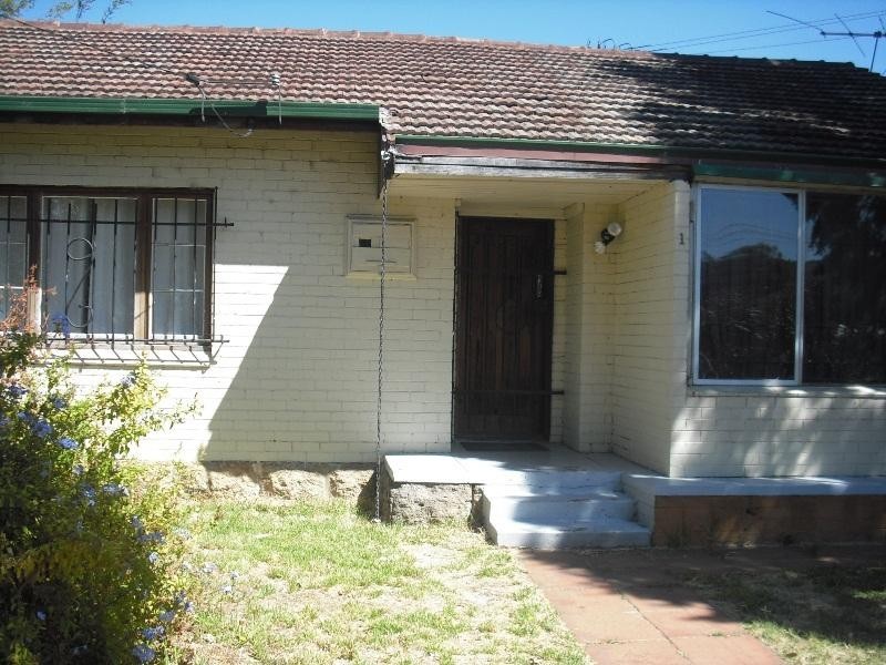 1 Railway Avenue, Kelmscott WA 6111