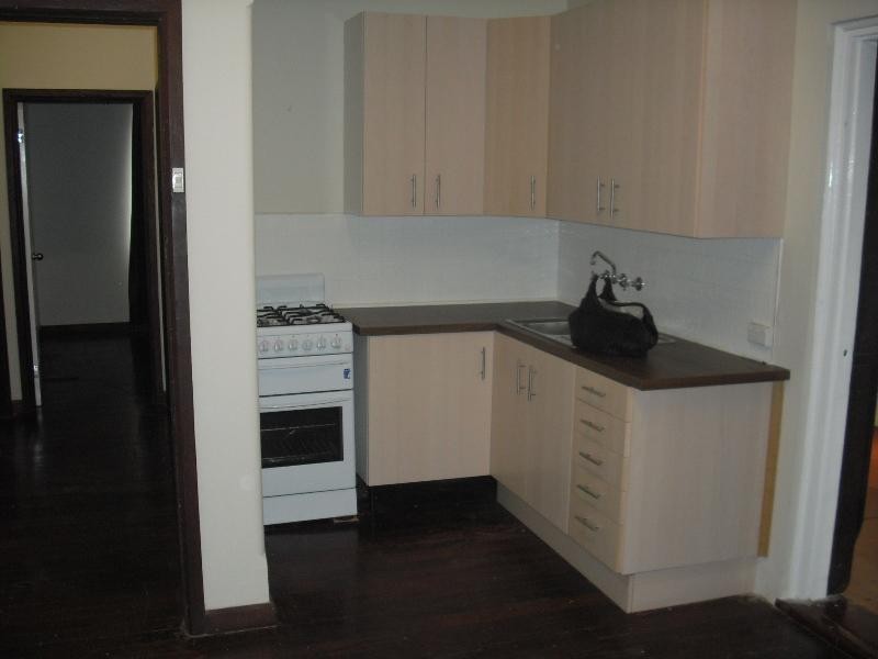 1 Railway Avenue, Kelmscott WA 6111