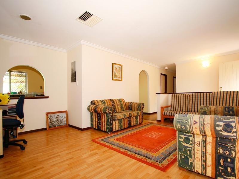 42 Virgilia Way, Forrestfield WA 6058