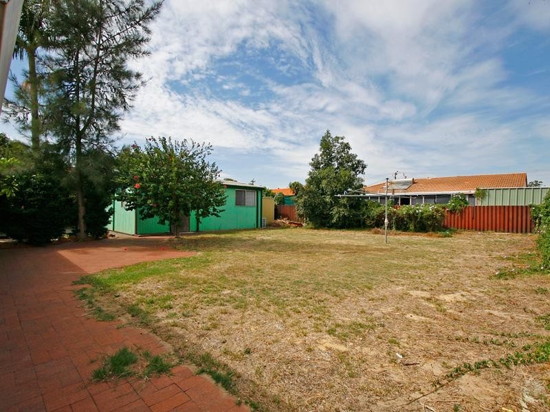 42 Virgilia Way, Forrestfield WA 6058