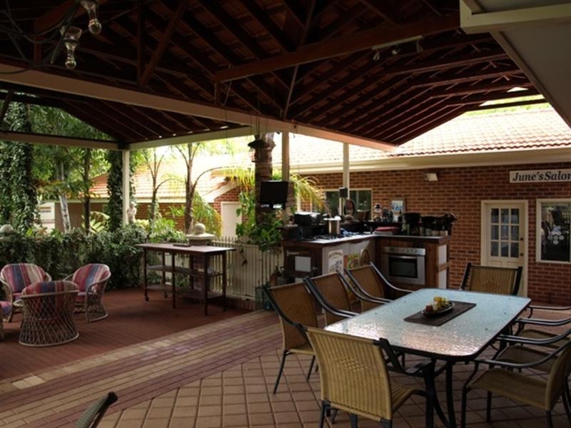 6 Kingscote Place, Greenfields WA 6210