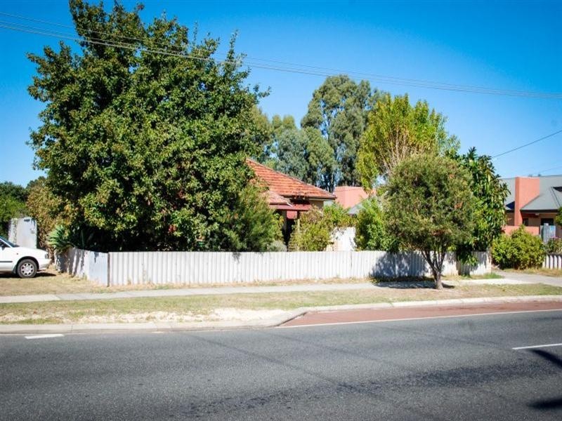 51 Station Street, Cannington WA 6107