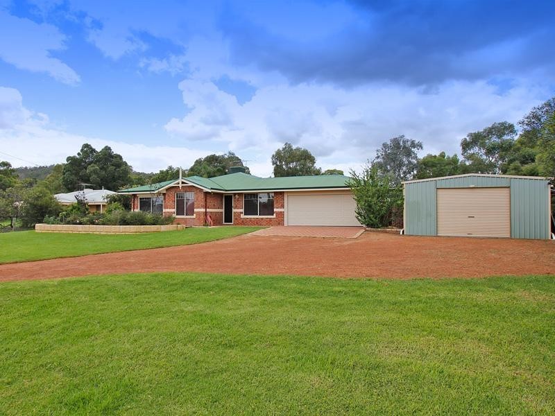 9 Millbrace Glen, Byford WA 6122