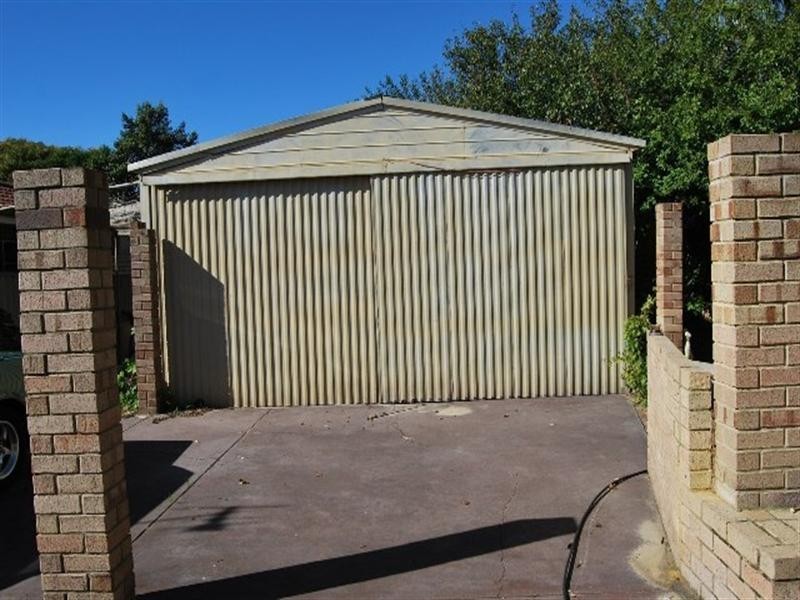 14 Sandridge Street, Gosnells WA 6110