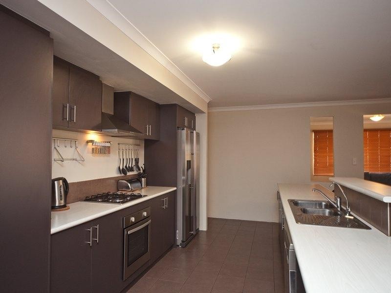 11 Daleford Way, Southern River WA 6110