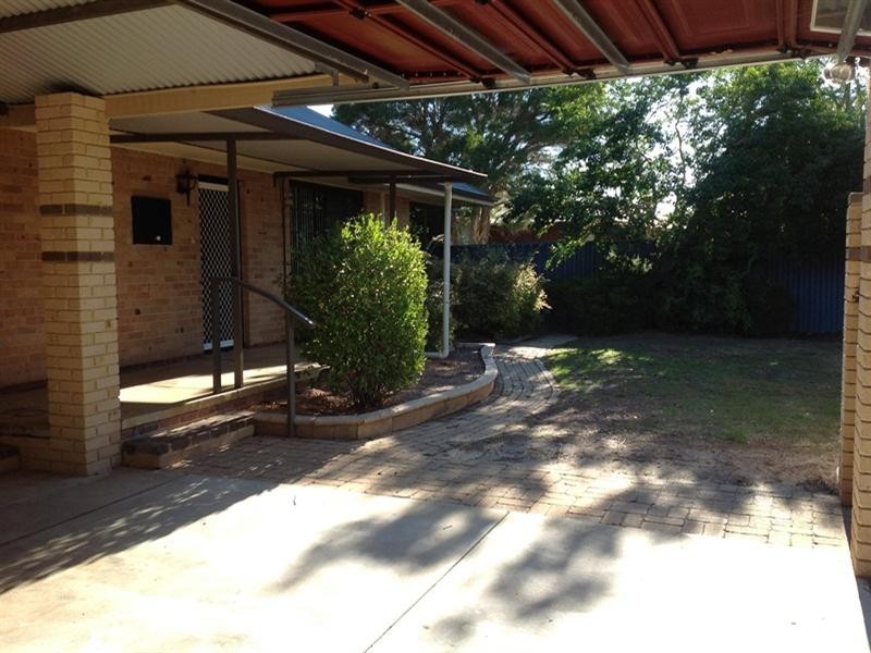 117 Wheatley Street, Gosnells WA 6110