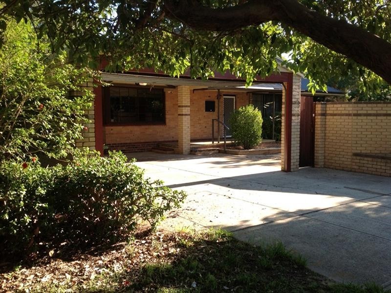 117 Wheatley Street, Gosnells WA 6110