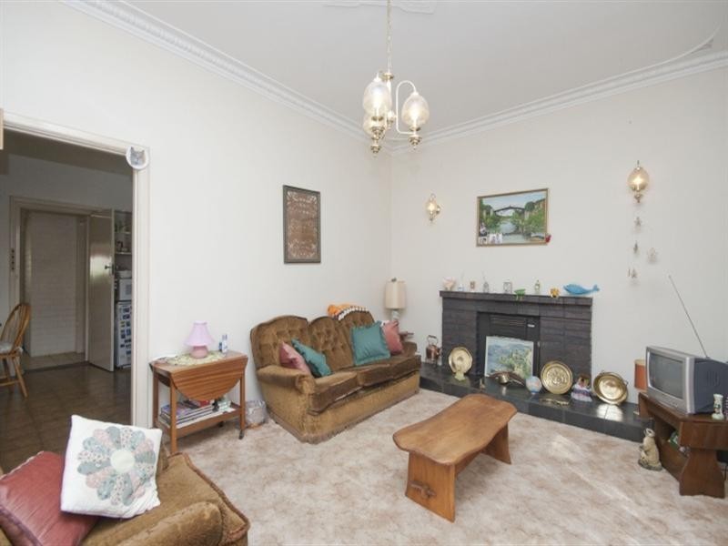 1/4 Clara Street, Gosnells WA 6110