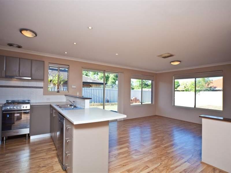 154 Harpenden Street, Huntingdale WA 6110