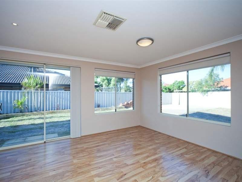 154 Harpenden Street, Huntingdale WA 6110