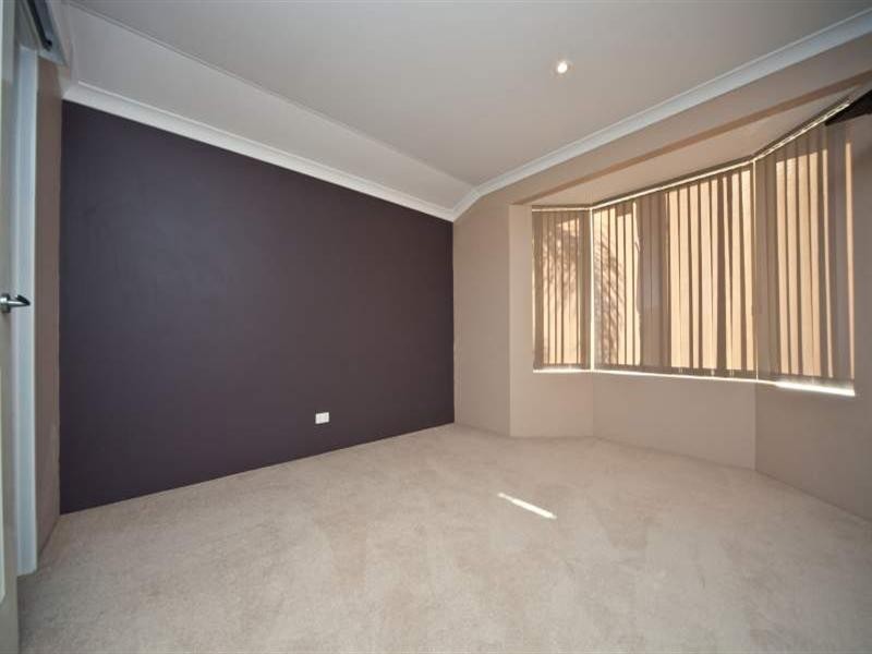 154 Harpenden Street, Huntingdale WA 6110