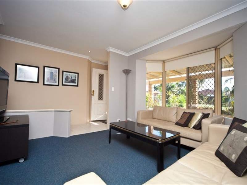 53 Tea Tree Way, Thornlie WA 6108