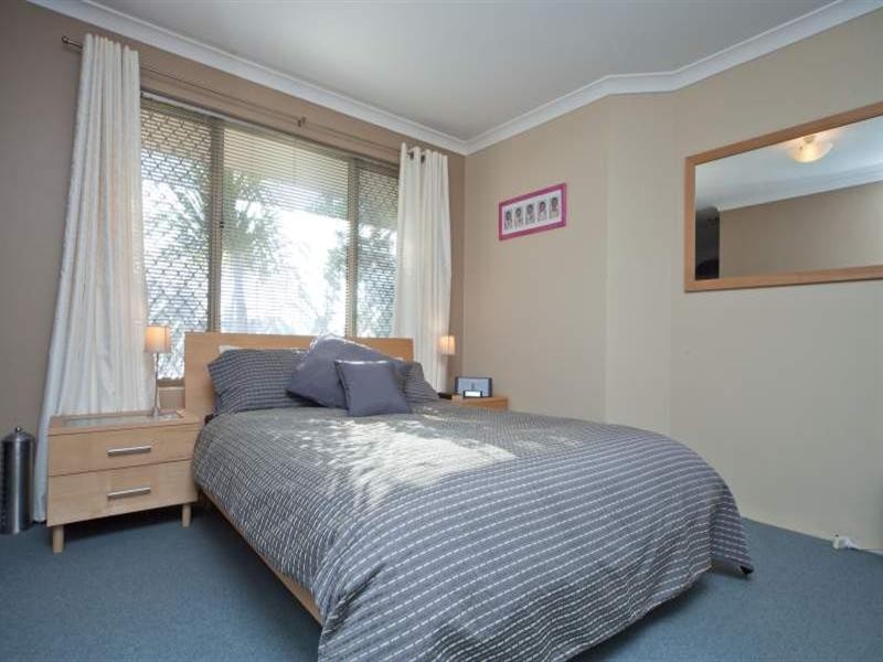 53 Tea Tree Way, Thornlie WA 6108