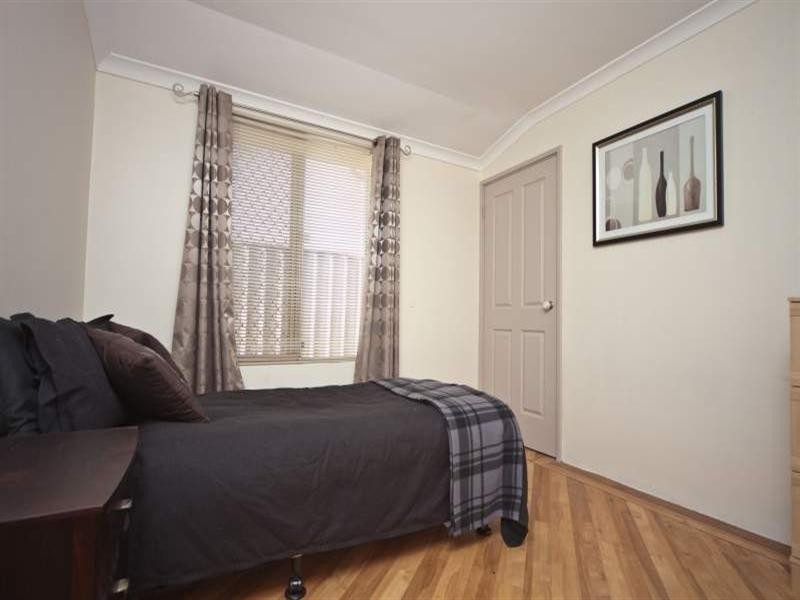 53 Tea Tree Way, Thornlie WA 6108