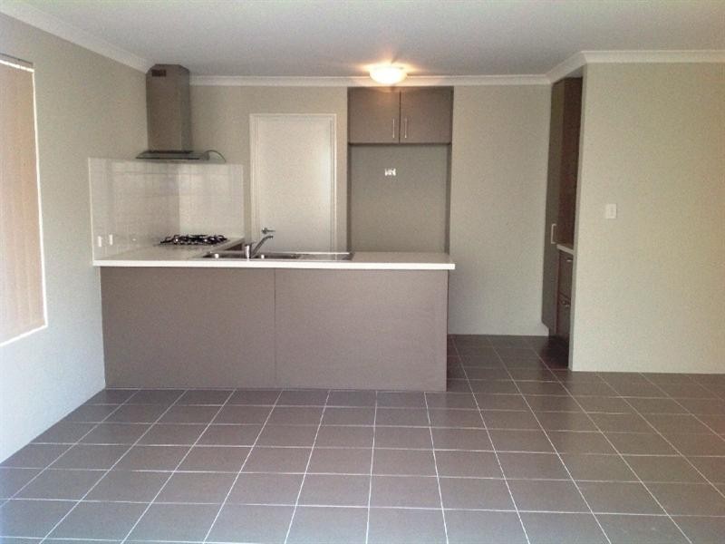 9 Vickridge Close, Beaconsfield WA 6162