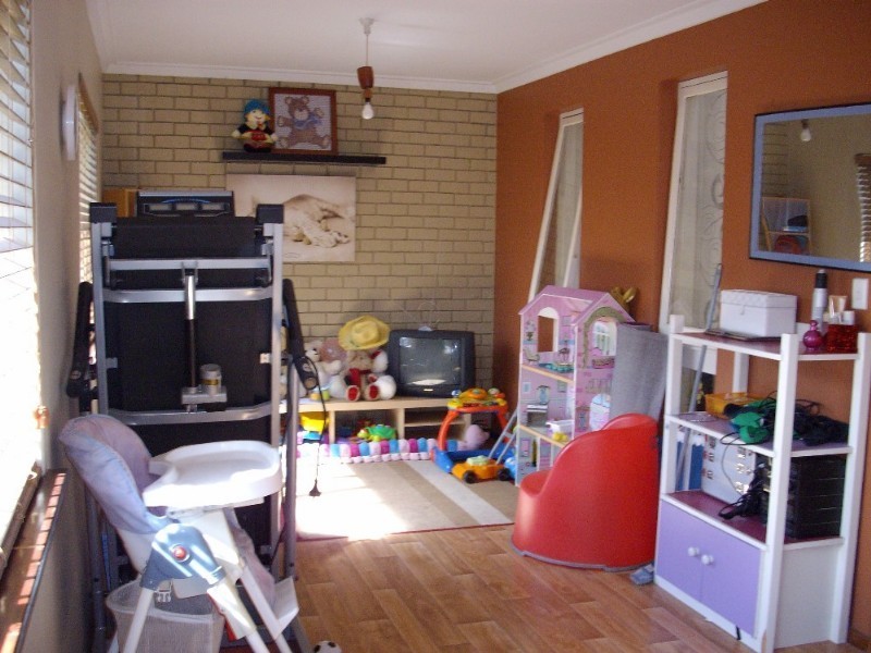 10 Rosekelly Road, Gosnells WA 6110