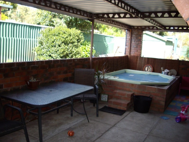 10 Rosekelly Road, Gosnells WA 6110
