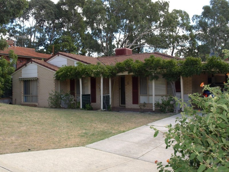 5 Carrick Road, Mount Richon WA 6112