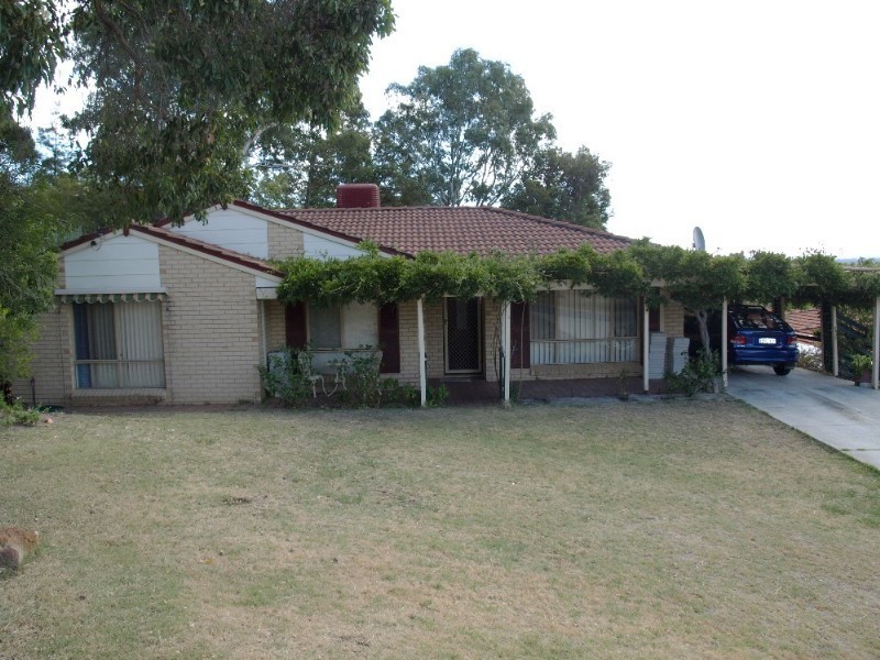5 Carrick Road, Mount Richon WA 6112