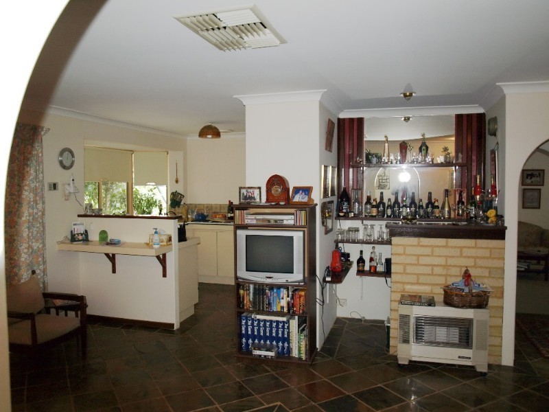 5 Carrick Road, Mount Richon WA 6112