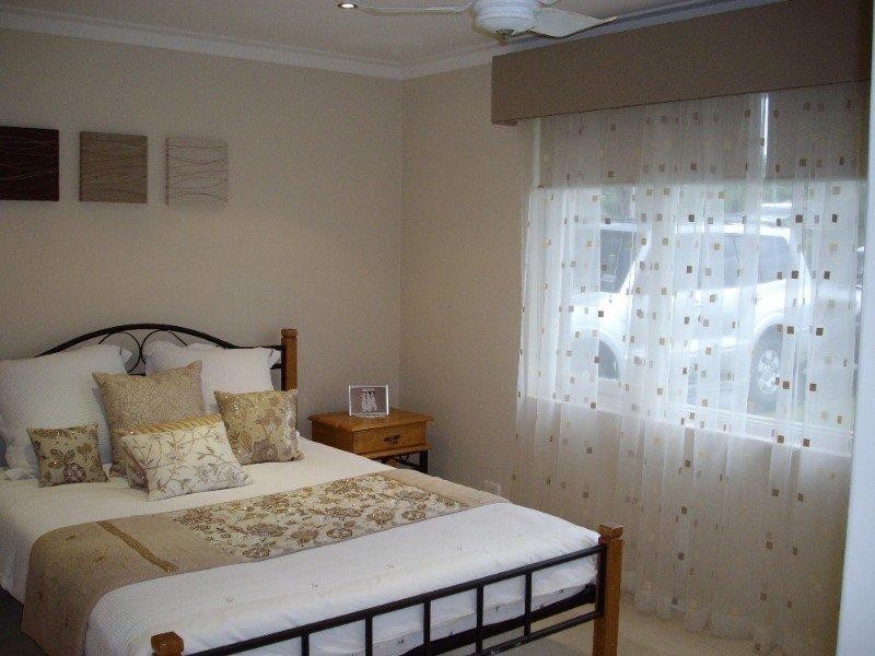 8 Watsonia Street, Maddington WA 6109