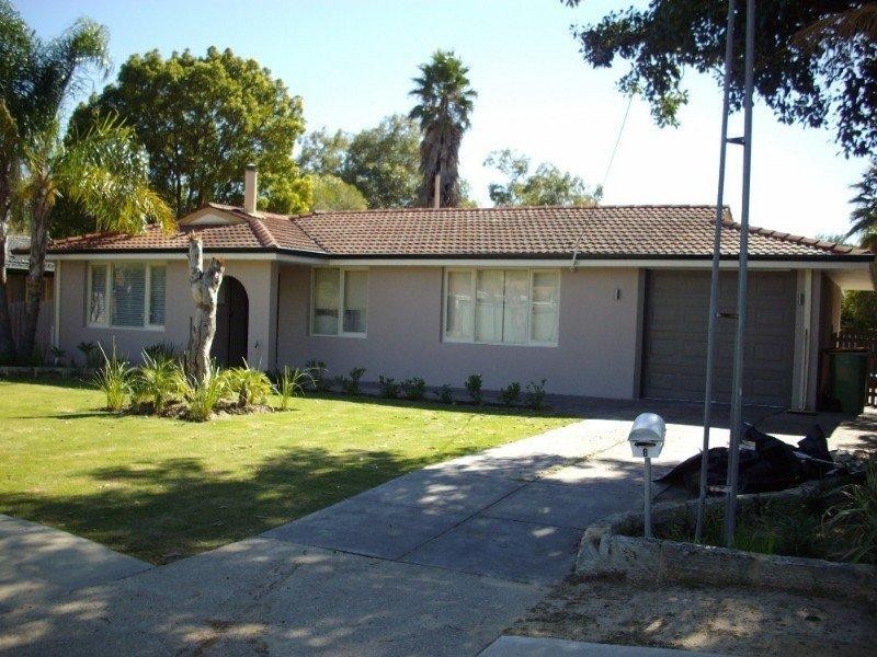 8 Watsonia Street, Maddington WA 6109