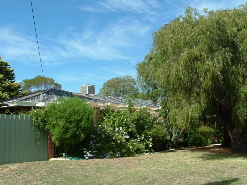 12 Lubberdina Court, Gosnells WA 6110