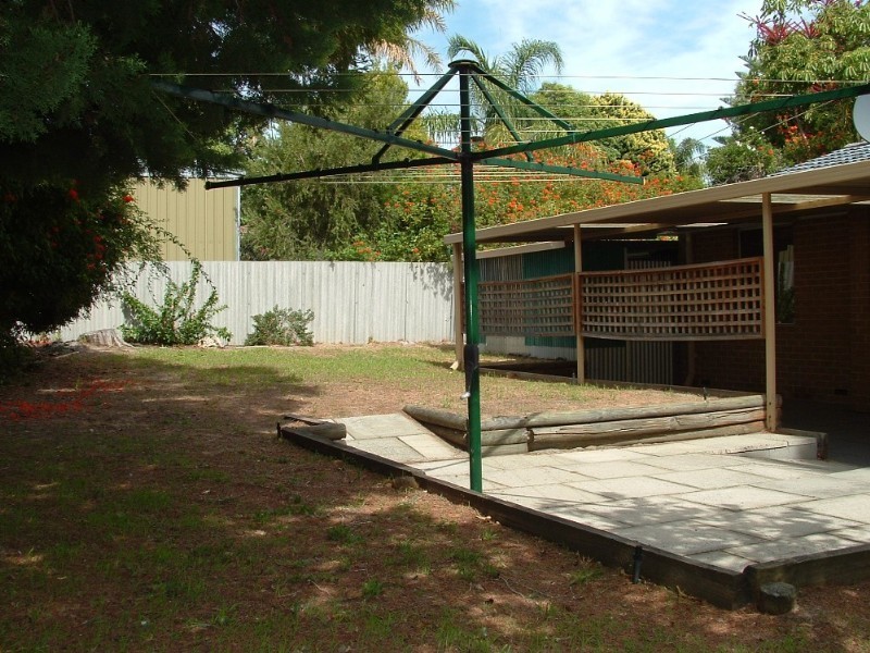 12 Lubberdina Court, Gosnells WA 6110