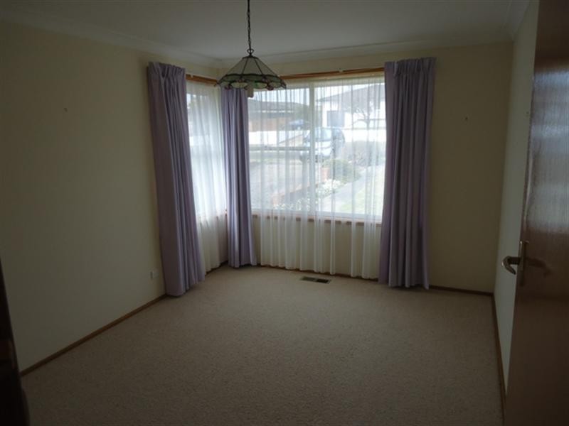 27 Hoddle Avenue, Goulburn NSW 2580