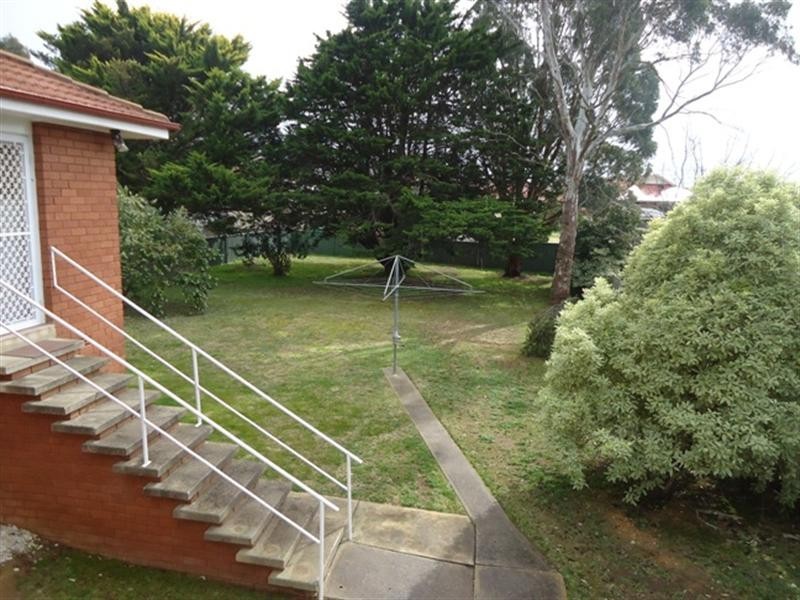 27 Hoddle Avenue, Goulburn NSW 2580