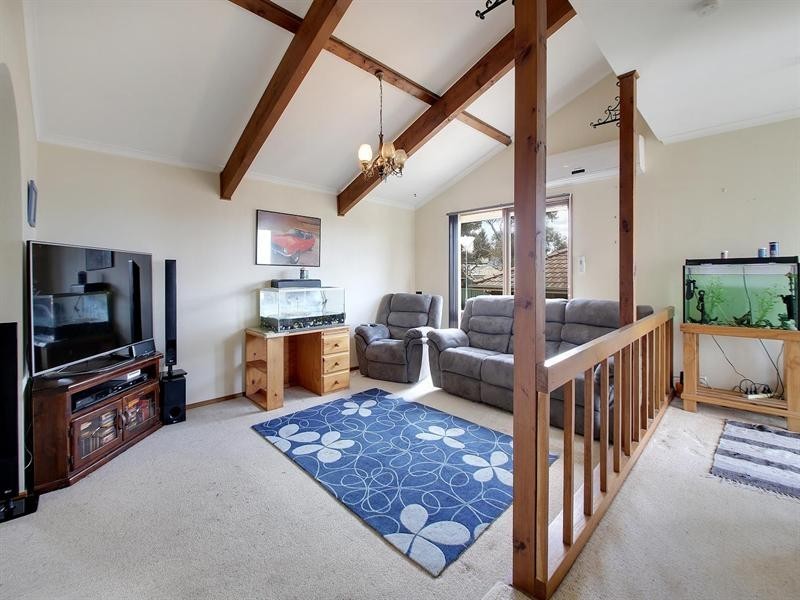 7 Yarrowlow Street, Goulburn NSW 2580