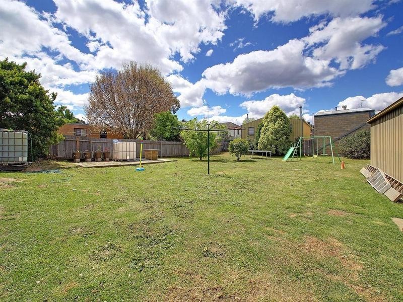 7 Yarrowlow Street, Goulburn NSW 2580