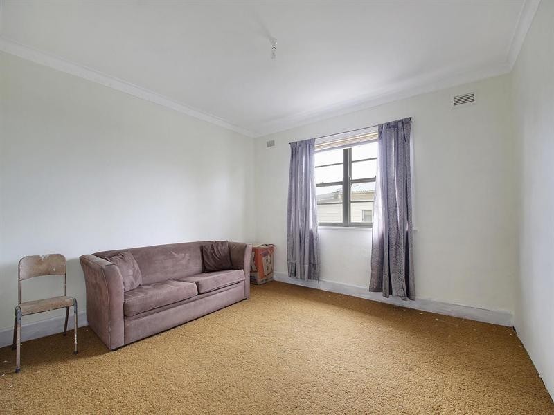 9 Princes Avenue, Goulburn NSW 2580