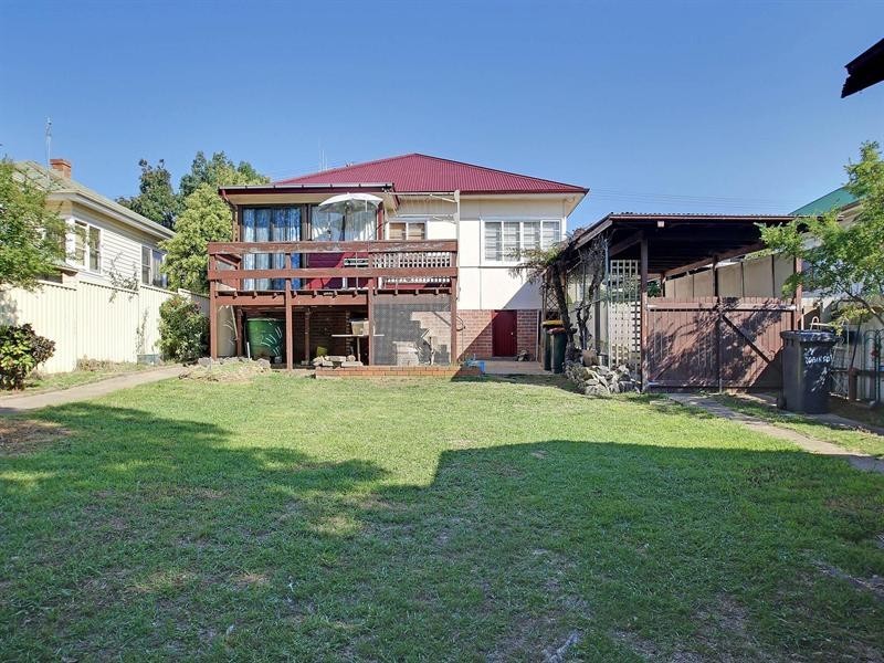 27 Robinson Street, Goulburn NSW 2580