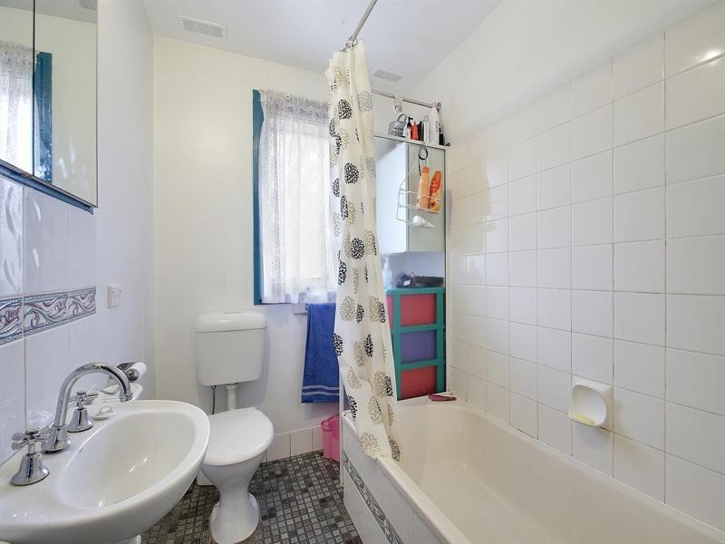 20 Strathallen Crescent, Goulburn NSW 2580