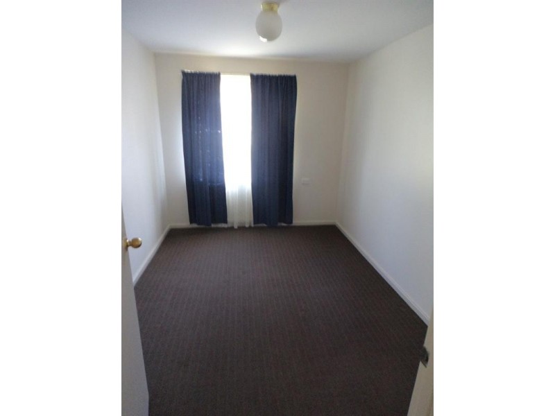 20 Strathallan Crescent, Goulburn NSW 2580