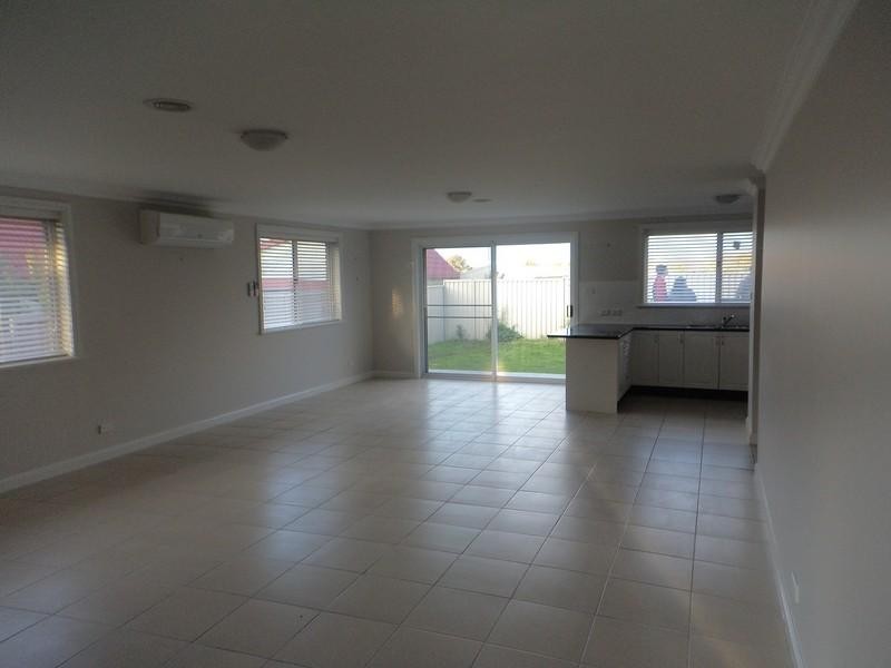 5 The Avenue, Goulburn NSW 2580