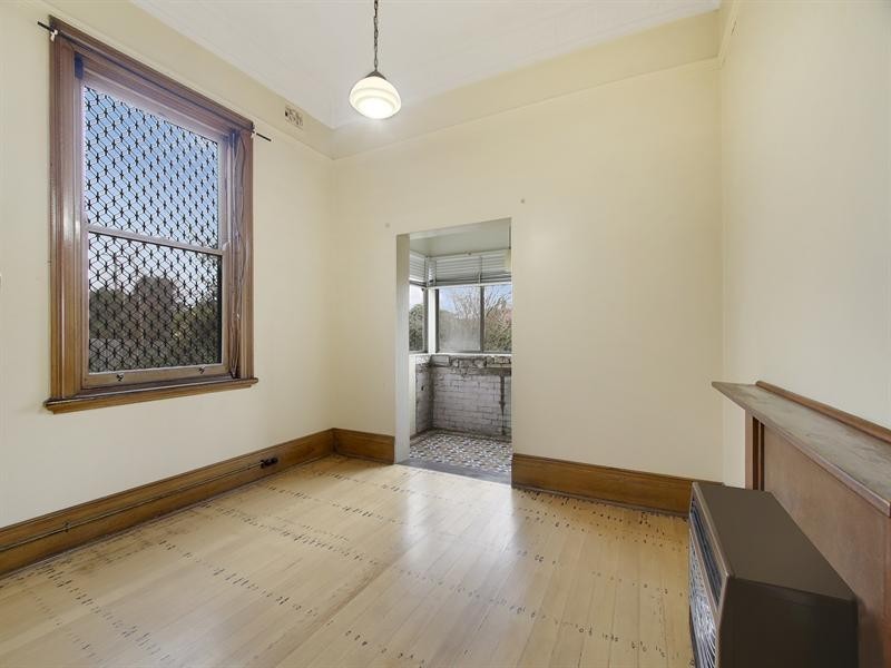 216 Cowper Street, Goulburn NSW 2580